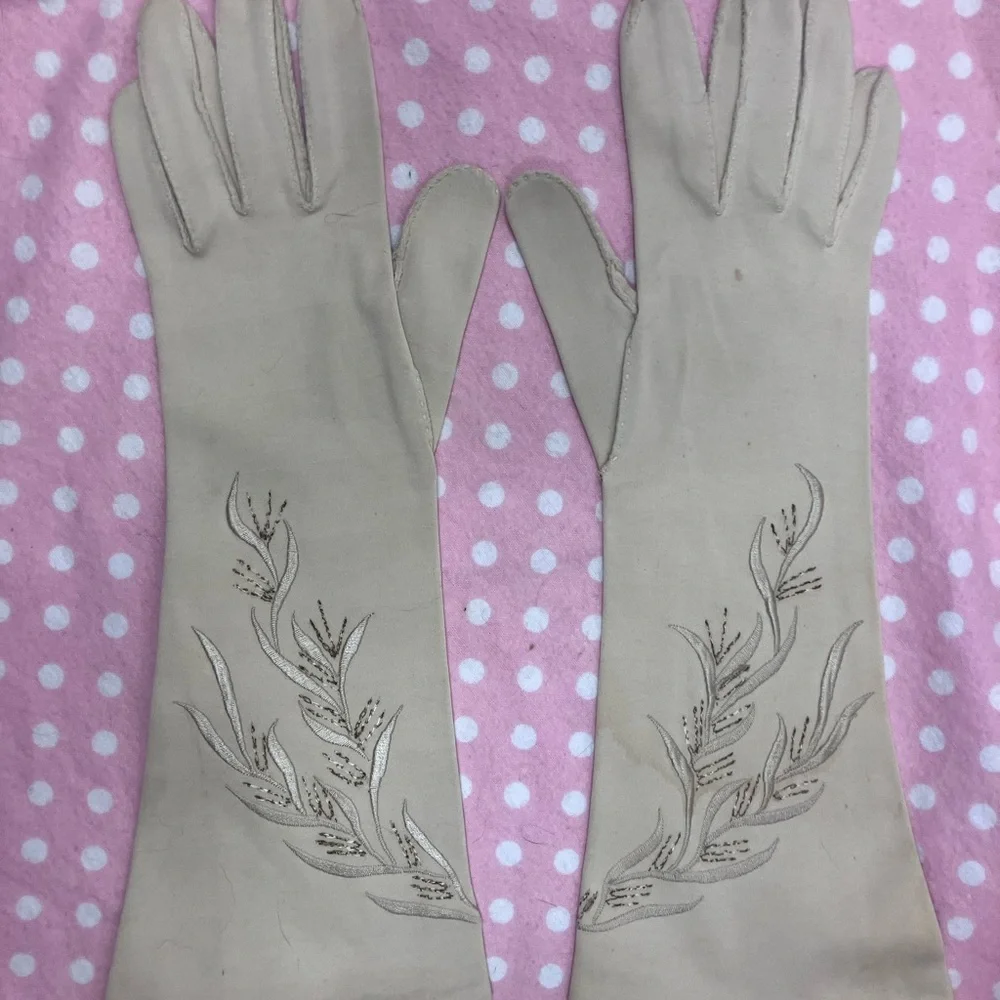 Wear Right vintage cream